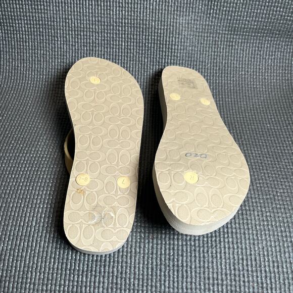 Coach Amel Flip Flops Womens 7B Beige Signature Logo Print Rubber Vacation - Picture 12 of 12